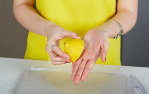 Как отмыть руки от клея, краски, йода и разных неприятных запахов