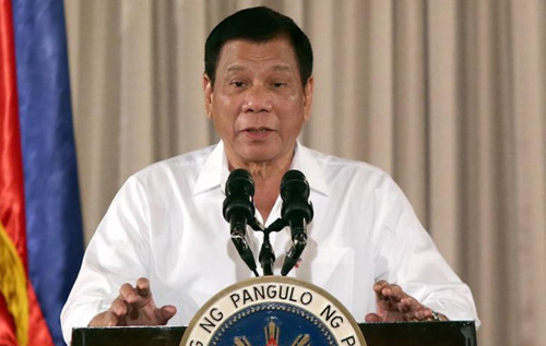 "Повинуюсь воле людей": президент Филиппин объявил об уходе из политики