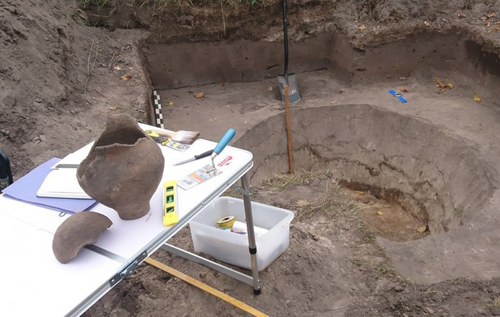Археологи виявили на Полтавщині десятки артефактів, яким 2,5 тис. років. ВІДЕО