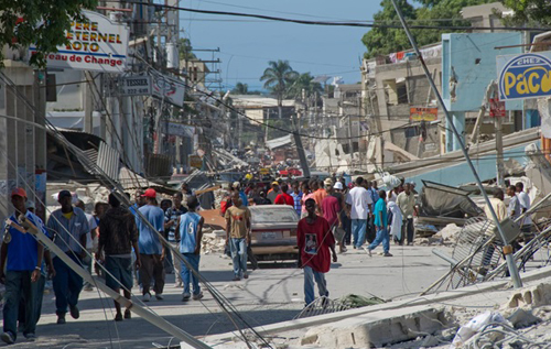 На Гаити 17 американских миссионеров похитили прямо из автобуса