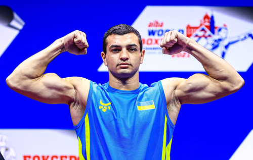 Український боксер Захарєєв здобув золото чемпіонату світу, здолавши у фіналі росіянина. ВІДЕО