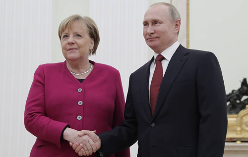 Меркель: Отношения Германии и России всегда были особенными. Нужно и дальше вести диалог