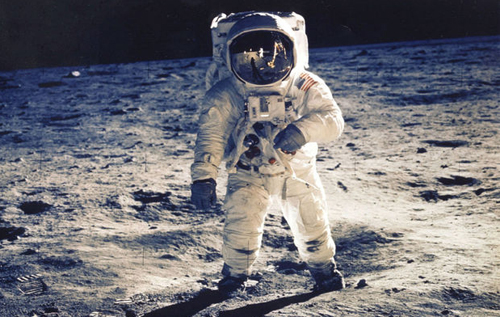 Секретный лунный архив: космонавты NASA видели руины высокоразвитой цивилизации. ФОТО