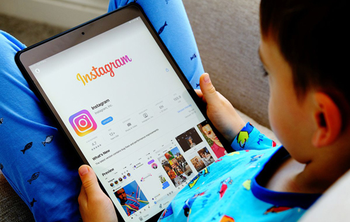 В США прокуроры расследуют действия Meta по привлечению детей в Instagram
