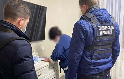 Київську екс-чиновницю підозрюють у привласненні понад півмільйона гривень