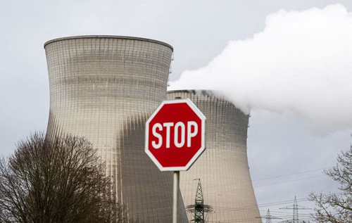 Германия закрыла половину своих АЭС