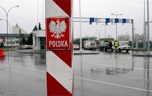 Польща готується прийняти мільйон біженців з України