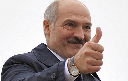 Белорусский пропагандист Азаренок о Лукашенко: "Давайте Бога поблагодарим за это дарованное чудо! Достойны ли мы его?". ВИДЕО