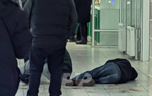 У Полтаві чоловік поранив ножем двох відвідувачів торгового центру, один із них помер від ран