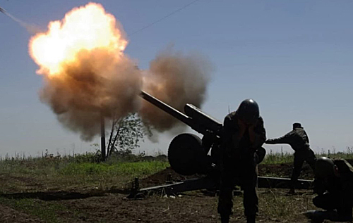 Окупанти з важкої артилерії обстріляли Луганськ