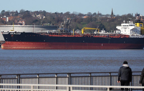 В британском порту отказался разгружать танкер с российской нефтью