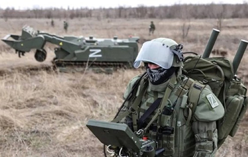 Окупанти продовжують підготовку до штурму Донбасу, намагаються взяти під контроль Маріуполь та прорватися на Ізюмському напрямку, – Генштаб