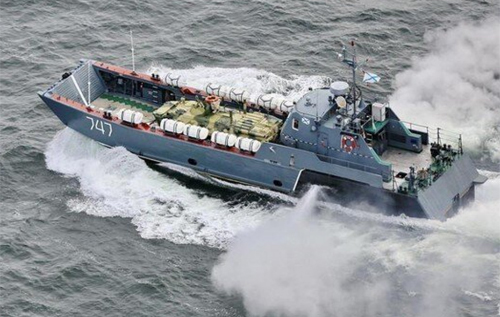 Біля острова Зміїний знищено ще один російський корабель. ВІДЕО