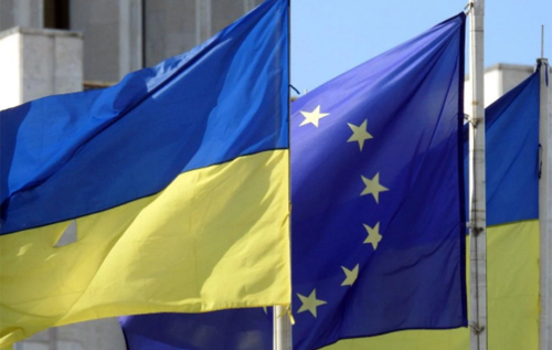 ЄС має розглянути вилучення валютних резервів РФ для відновлення України, – Боррель