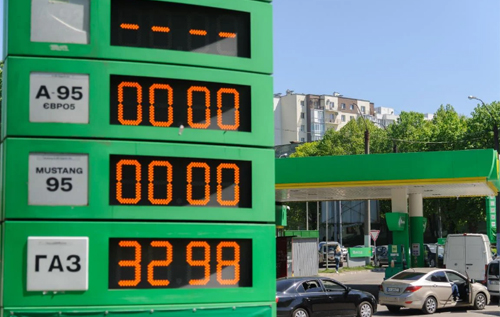 Коли на АЗС з'явиться паливо: експерт озвучив нову проблему з бензином