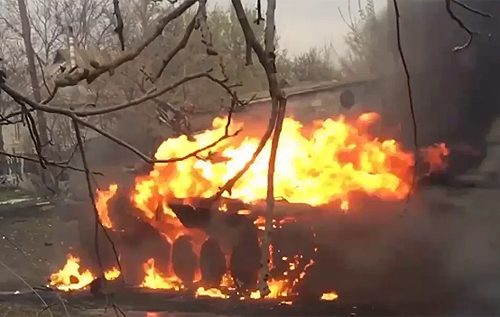 "На це можна дивитися вічно": у мережі показали відео палаючого російського танка