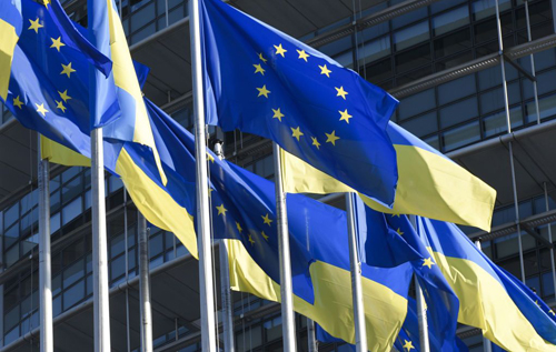 Набуття Україною членства в ЄС не має розтягнутися на десятиліття: в ЄК закликали не зволікати