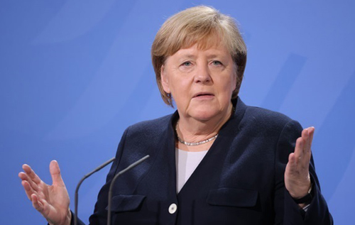 Меркель заявила, що війну РФ проти України могло спровокувати її звільнення з посади канцлера