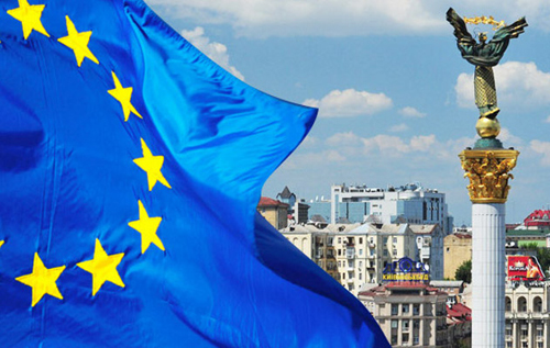 Статус кандидата у члени ЄС авансом: у Єврокомісії пообіцяли скасувати рішення, якщо Україна не проводитиме реформи