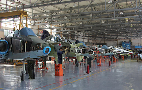Фахівці з Білорусі відновлюють російські бойові літаки, – розвідка