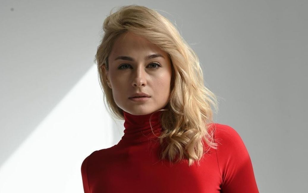 31-річна відома українська акторка шокувала, як повністю втратила слух: "Я просто оглухла"