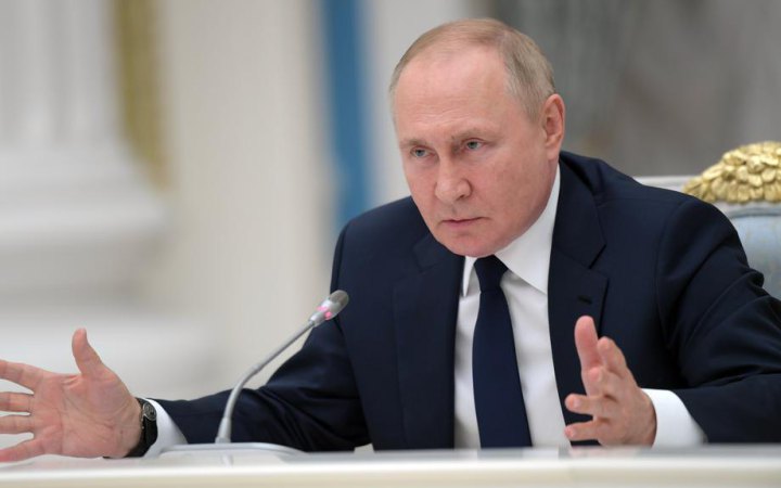 Путін "відзначився" дивною поведінкою на саміті в Астані. ВІДЕО