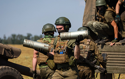 Ворог стягує сили та не зважає на втрати: військовий розповів, що відбувається на Харківському напрямку