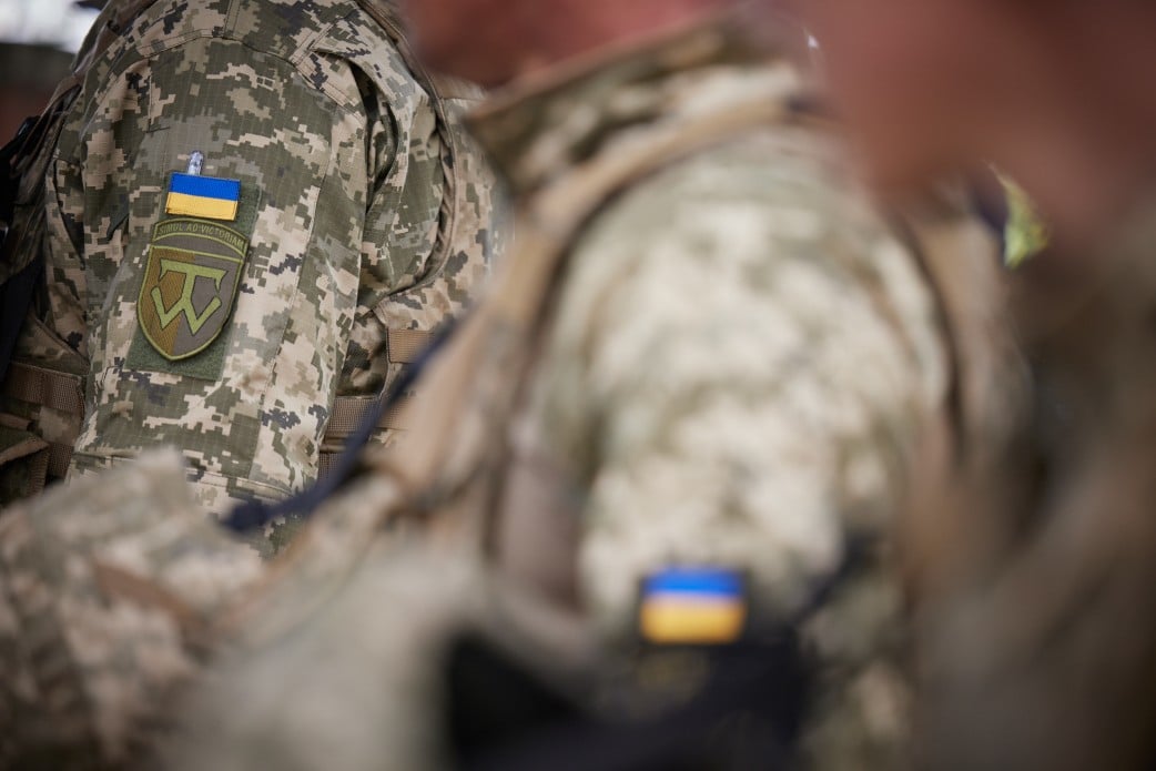 Український боєць отримав бойову травму на Донбасі