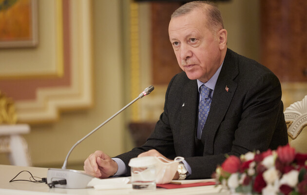 Туреччина планує відмовитися від долара в платежах за російські енергоносії і перейти на ліру – Bloomberg 