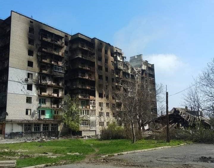 Обстріли на Луганщині: у Попасній обвалився будинок, троє людей загинули під завалами