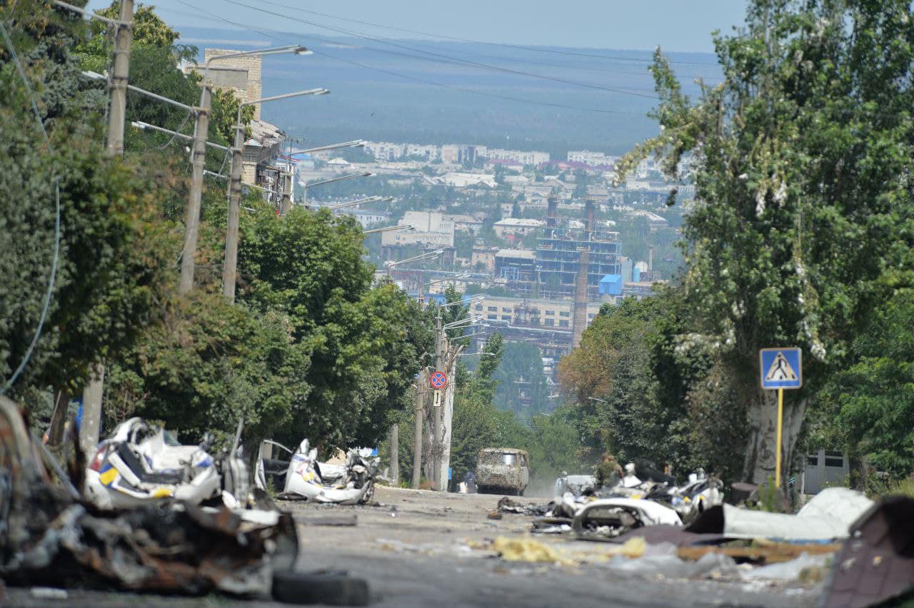 Російські окупанти намагаються знайти слабкі місця в обороні ЗСУ у Луганській області – Гайдай