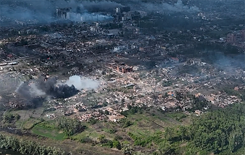 В ЗСУ розповіли про складну ситуацію у Вовчанську В ЗСУ розповіли про складну ситуацію у Вовчанську