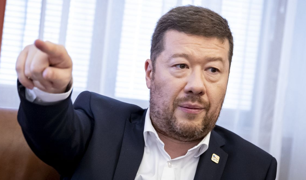 Спікер парламенту Чехії виступив проти допомоги Україні і заявив про "хунту Зеленського"