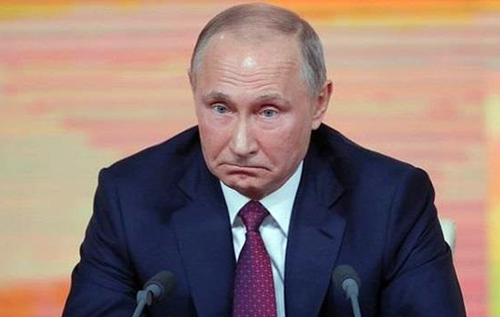 Социолог объяснил, почему максимально упал рейтинг Путина и спрогнозировал в России "голодные" бунты