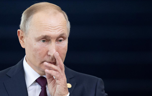 Рейтинг Путіна впав. Його знову підніматимуть війною в Україні?