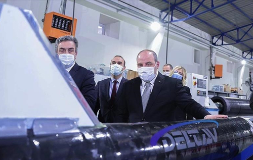 Турция создаст уникальную гибридную ракету для миссии на Луну
