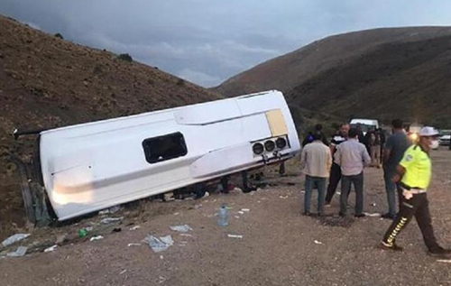 В Турции в ДТП попал автобус с пассажирами, десятки пострадавших