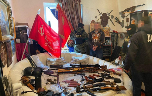 Спецслужби РФ готували провокації в Одесі 2 травня: поліція вилучила зброю та заборонену символіку. ВІДЕО