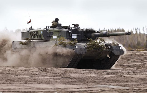 Українські бійці проходять навчання на Leopard 2 у Німеччині по 6 днів на тиждень та 12 годин на день. ВІДЕО
