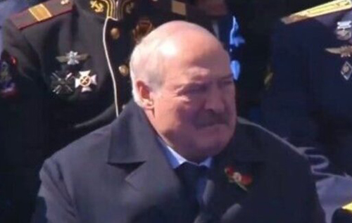 У Лукашенка виникли серйозні проблеми зі здоров'ям: він не з'явився на Дні державного прапора Білорусі