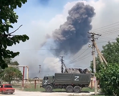 Знищено нафтобазу і склади БК окупантів: ЗСУ офіційно підтвердили "бавовну" в Криму