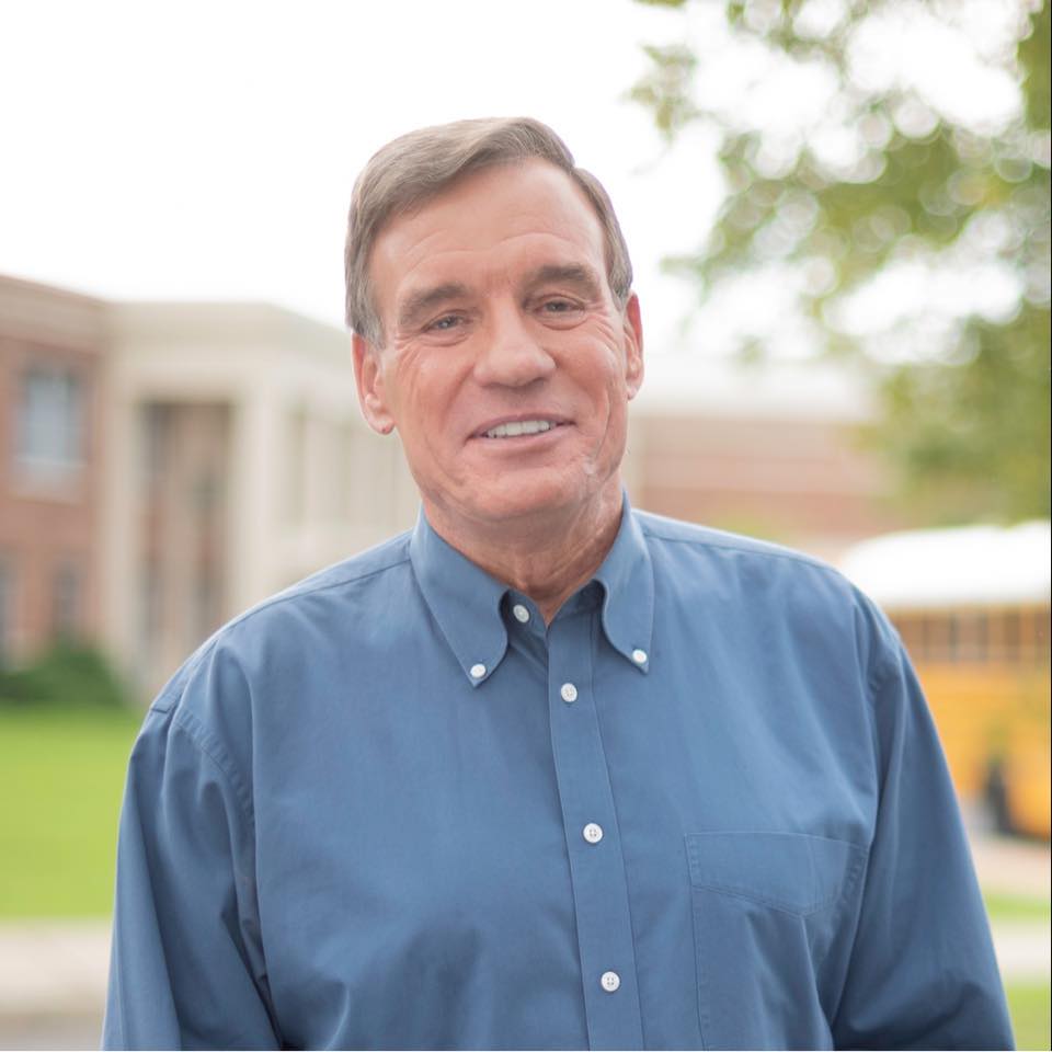 Американський сенатор порівняв мирний план Трампа з поступками Гітлеру