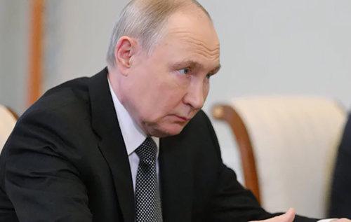 "Ваші журналісти б не вижили": Путін цинічно заперечив російський удар по багатоповерхівках у Києві