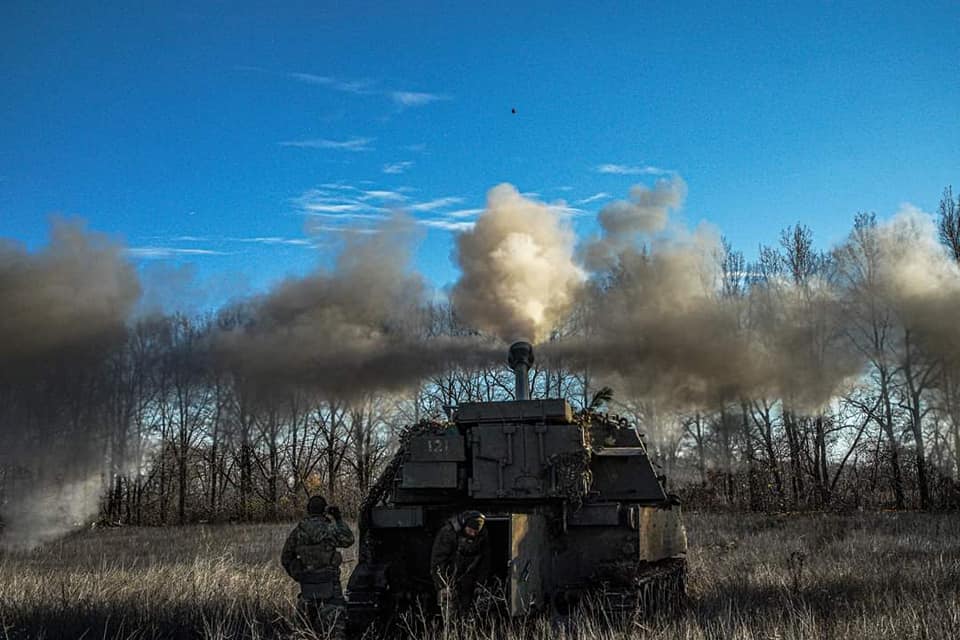 Підрозділи ракетних військ і артилерії, в свою чергу, уразили 3 пункти управління, 2 райони зосередження живої сили, 2 реактивні системи залпового вогню БМ-21 “Град” та станцію радіоелектронної боротьби противника.