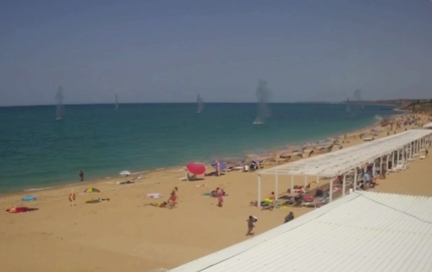 Люди на пляжі – як "живий щит": Маломуж прокоментував "приліт" по відпочивальниках в Севастополі