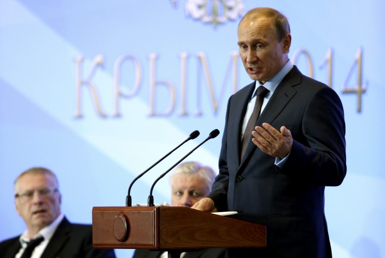 Зозуленята Путіна: чому після повернення Криму та Донбасу в Україні побільшає росіян