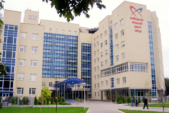 В Киеве совершил попытку суицида 26-летний пациент Института сердца