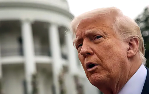 Трамп попередив про економічний крах США, якщо суди скасують його мита