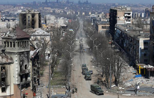 Україна запропонувала Росії три кроки щодо Маріуполя: Подоляк розкрив деталі