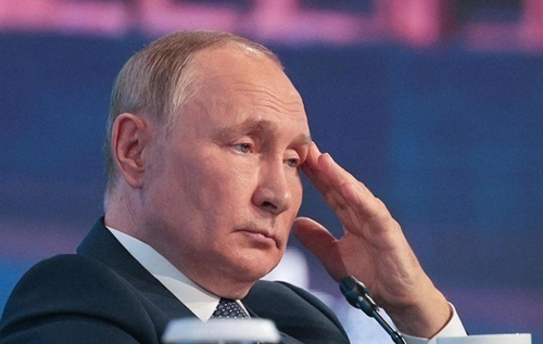 Хворобу не зупинити: російські еліти хочуть, щоб Путін подав у відставку, – опозиціонер